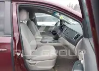 2016 KIA Sedona фото