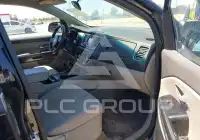2016 KIA Sedona фото