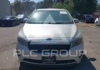 2016 KIA Sedona фото