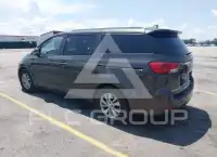 2016 KIA Sedona photo