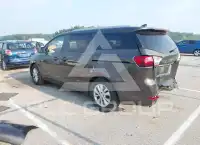 2016 KIA Sedona фото