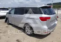2016 KIA Sedona photo
