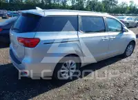 2016 KIA Sedona photo