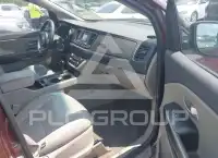 2016 KIA Sedona photo