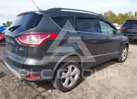2016 Ford ESCAPE photo