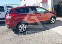 2016 Ford ESCAPE photo