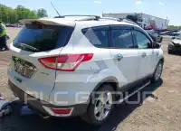 2016 Ford ESCAPE photo