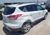 2016 Ford ESCAPE photo