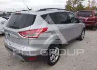 2016 Ford ESCAPE photo
