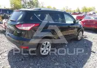 2016 Ford ESCAPE photo