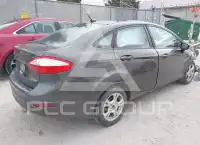 2016 Ford FIESTA фото