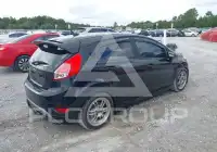 2016 Ford FIESTA фото