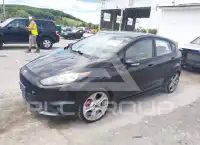 2016 Ford FIESTA фото