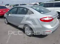 2016 Ford FIESTA фото