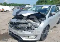 2016 Ford FOCUS фото