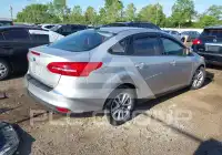 2016 Ford FOCUS фото