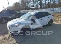2016 Ford FOCUS photo