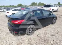 2016 Ford FOCUS фото