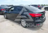 2016 Ford FOCUS фото
