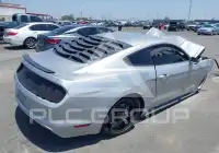 2016 Ford MUSTANG photo