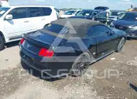 2016 Ford MUSTANG photo