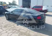 2016 Ford MUSTANG photo