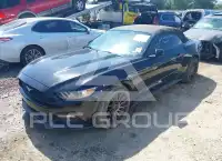 2016 Ford MUSTANG photo