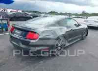 2016 Ford MUSTANG фото