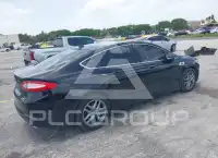 2016 Ford FUSION photo