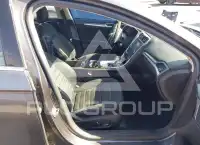 2016 Ford FUSION фото