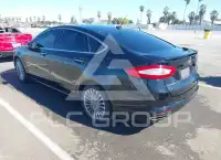 2016 Ford FUSION photo