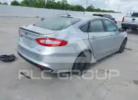 2016 Ford FUSION фото