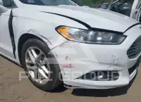 2016 Ford FUSION photo