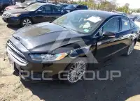 2016 Ford FUSION фото