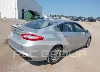 2016 Ford FUSION photo