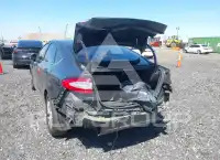 2016 Ford FUSION photo