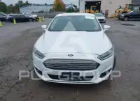 2016 Ford FUSION photo