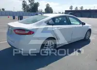 2016 Ford FUSION фото