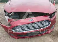 2016 Ford FUSION фото