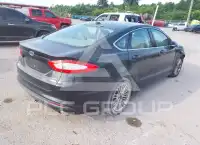 2016 Ford FUSION photo