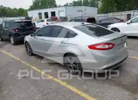 2016 Ford FUSION photo