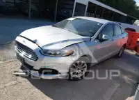 2016 Ford FUSION photo