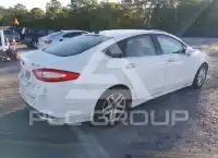 2016 Ford FUSION photo