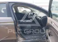 2016 Ford FUSION фото