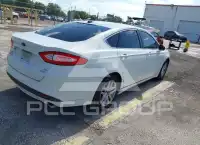 2016 Ford FUSION photo