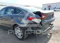2016 Ford FUSION photo