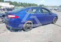 2016 Ford FUSION фото