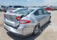 2016 Ford FUSION фото