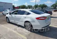 2016 Ford FUSION photo