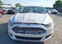 2016 Ford FUSION фото